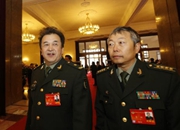 黄宏委员抵达人民大会堂