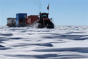 中國南極科考隊昆侖隊成功抵達冰穹A地區