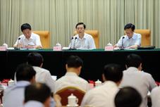 张德江在全国城镇居民社会养老保险试点工作部署暨新型农村社会养老保险试点经验交流会议上总结讲话