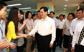 胡锦涛在广东考察