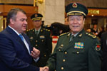 郭伯雄会见俄国防部长谢尔久科夫