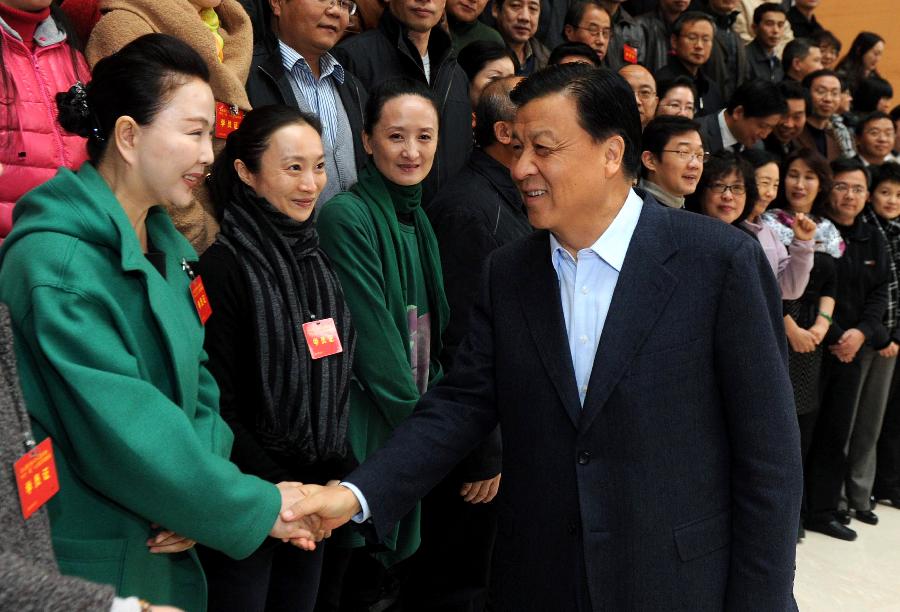 刘云山同第五期&ldquo;四个一批&rdquo;人才研修班学员座谈