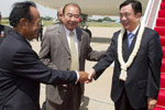 贺国强抵达金边开始访问柬埔寨