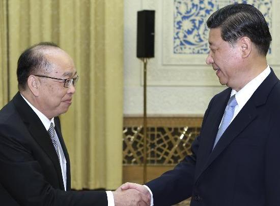 习近平会见泰国外长素拉蓬