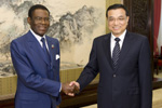 李克强会见赤道几内亚总统奥比昂