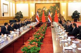 胡錦濤與哥斯達黎加總統欽奇利亞舉行會談