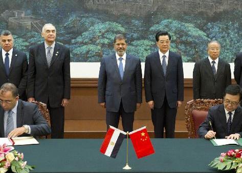 胡錦濤與埃及總統穆爾西共同出席雙方相關合作文件簽字儀式