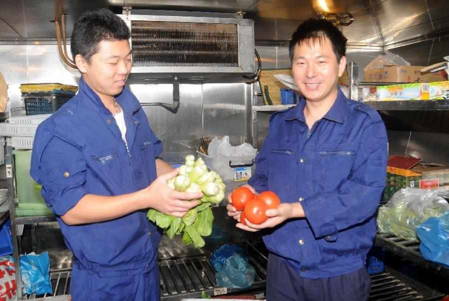 &ldquo;最可爱的人，有故事的人&rdquo;记中国渔政202船钓鱼岛海域巡航团队