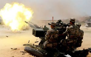 实拍南京军区多兵种实弹考核：多型导弹火炮震撼攻击