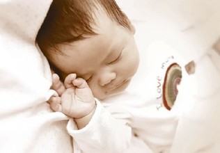 教你在家拍宝宝 百天宝宝的儿童节