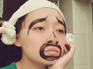 &ldquo;鬼脸妹子&rdquo;犯二图微博热传：盘点意外走红妹纸