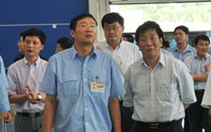 歼-15研制现场总指挥罗阳去世