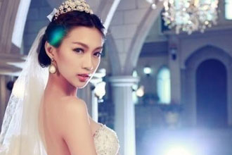 孙悦前女友古晨奉子成婚 结婚照曝光[组图]