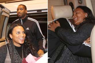 麦蒂爱妻来华探班 小别胜新婚二人车内拥吻[高清]