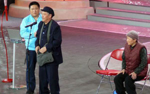 赵本山蛇年春晚备三剧本 再演小人物80后加盟