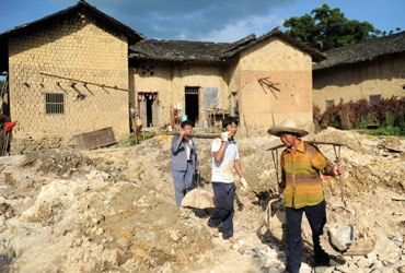 东中西部话小康——中国百姓的共富梦