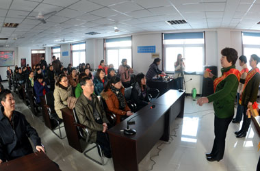 “草根宣讲团”传递十八大精神