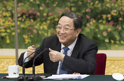 俞正声参加新疆代表团审议