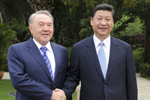 习近平同哈萨克斯坦总统纳扎尔巴耶夫举行会谈