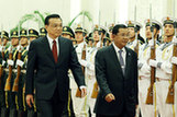 李克强与柬埔寨首相洪森举行会谈