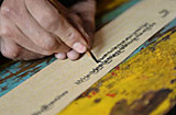 阿昂尖措：古老藏文书法技艺的传承者