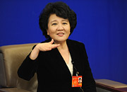 国务院侨办主任裘援平回答网友提问