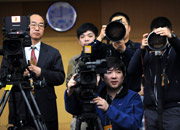 媒体记者做采访准备