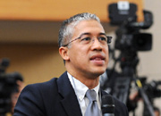 南非电视台记者提问