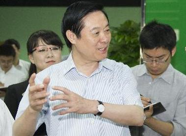 刘奇葆在光明日报社调研