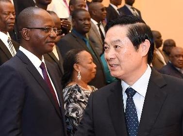 刘奇葆会见中非媒体论坛外方代表