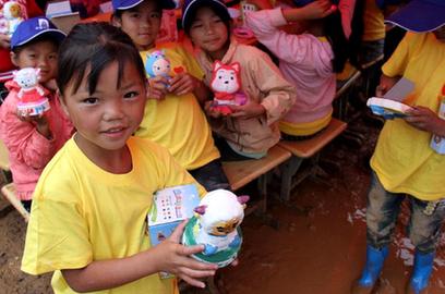 【鲁甸地震】安置点里的第一堂美术课