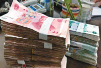 10万现金落出租车上 好的哥捡到送还失主(图)