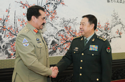 范長龍會見巴基斯坦陸軍參謀長