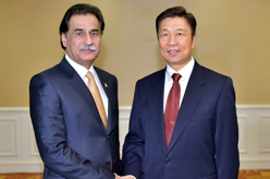 李源潮同巴基斯坦国民议会议长共同出席中巴友好交流年启动仪式