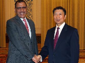 李源潮会见尼日尔客人