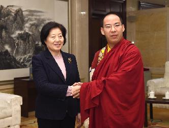 孙春兰会见班禅额尔德尼&middot;确吉杰布
