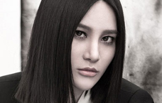 尚雯婕黑白渲染展霸道女总裁范儿