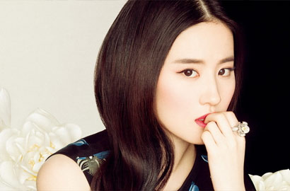 刘亦菲写意大片优雅来袭