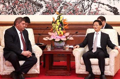 孟建柱会见乌兹别克斯坦外经贸部部长加尼耶夫