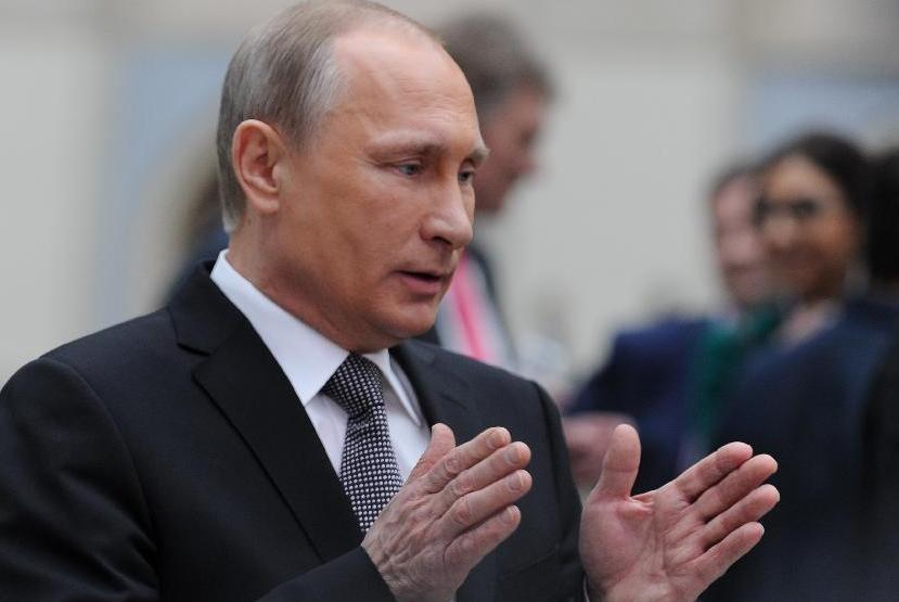 普京与民众交流 谈为何一些领导人缺席阅兵