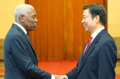 李源潮与坦桑尼亚副总统比拉勒会谈