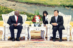 刘云山会见古巴共产党代表团