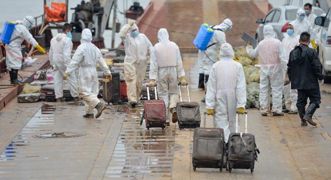 &ldquo;东方之星&rdquo;号客船遇难者遗物出舱