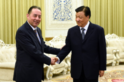 刘云山会见欧洲议会社会党党团代表团