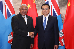 李克强同斐济总理姆拜尼马拉马会谈