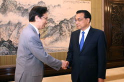 李克强会见日本客人