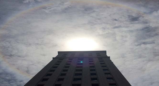 贵州毕节出现日晕奇观