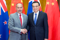 李克强会见新西兰总督迈特帕里