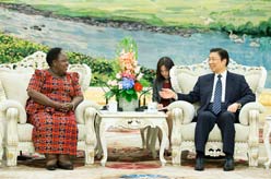 李源潮会见第四次世界妇女大会秘书长