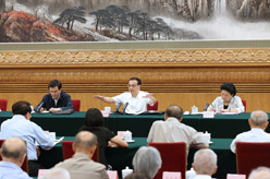 李克强出席国家科技战略座谈会